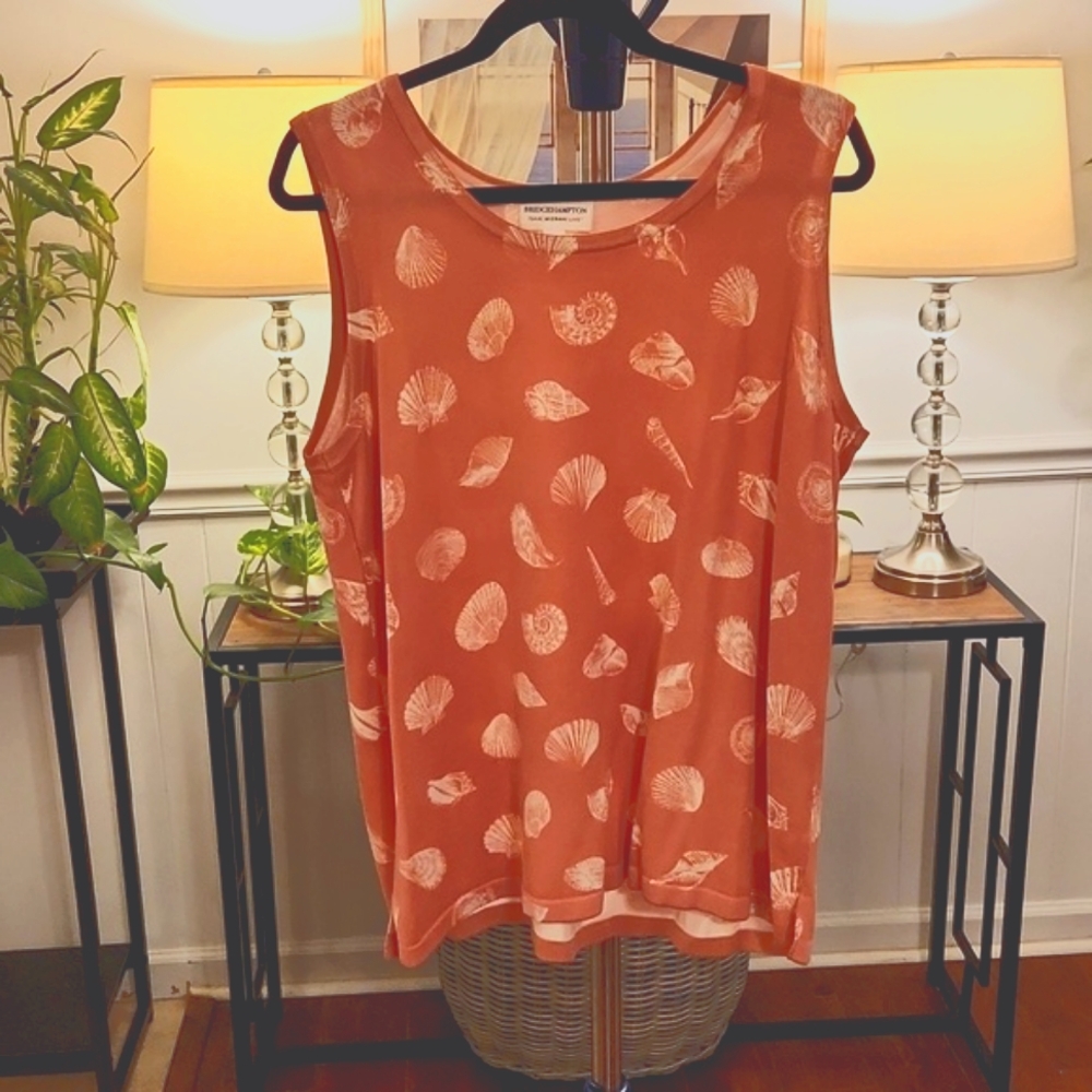 Isaac Mizrahi sleeveless sweater, size L, color pink with cream beach shells